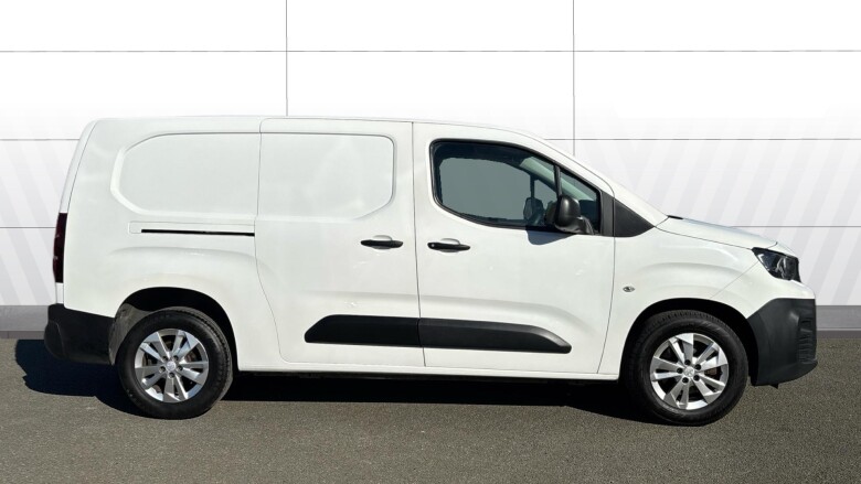 Peugeot Partner Long Diesel 850 1.5 BlueHDi 100 Professional Crew Van